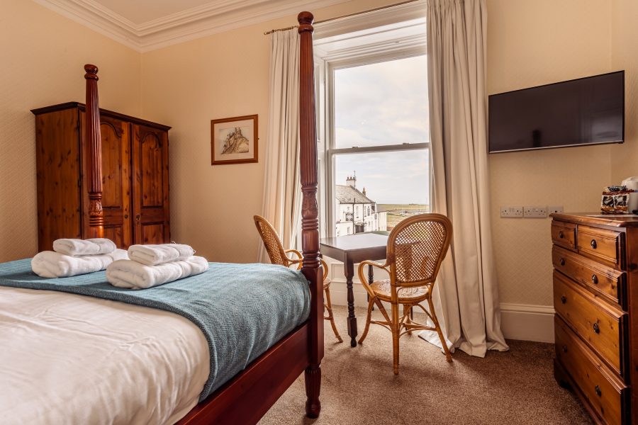 Manor House Hotel Stay in the heart of Holy Island